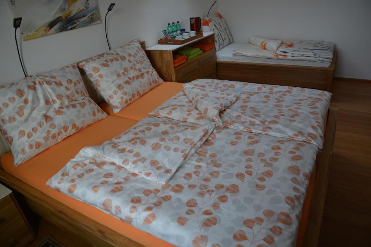 Privatzimmer Marina Völkermarkt エクステリア 写真
